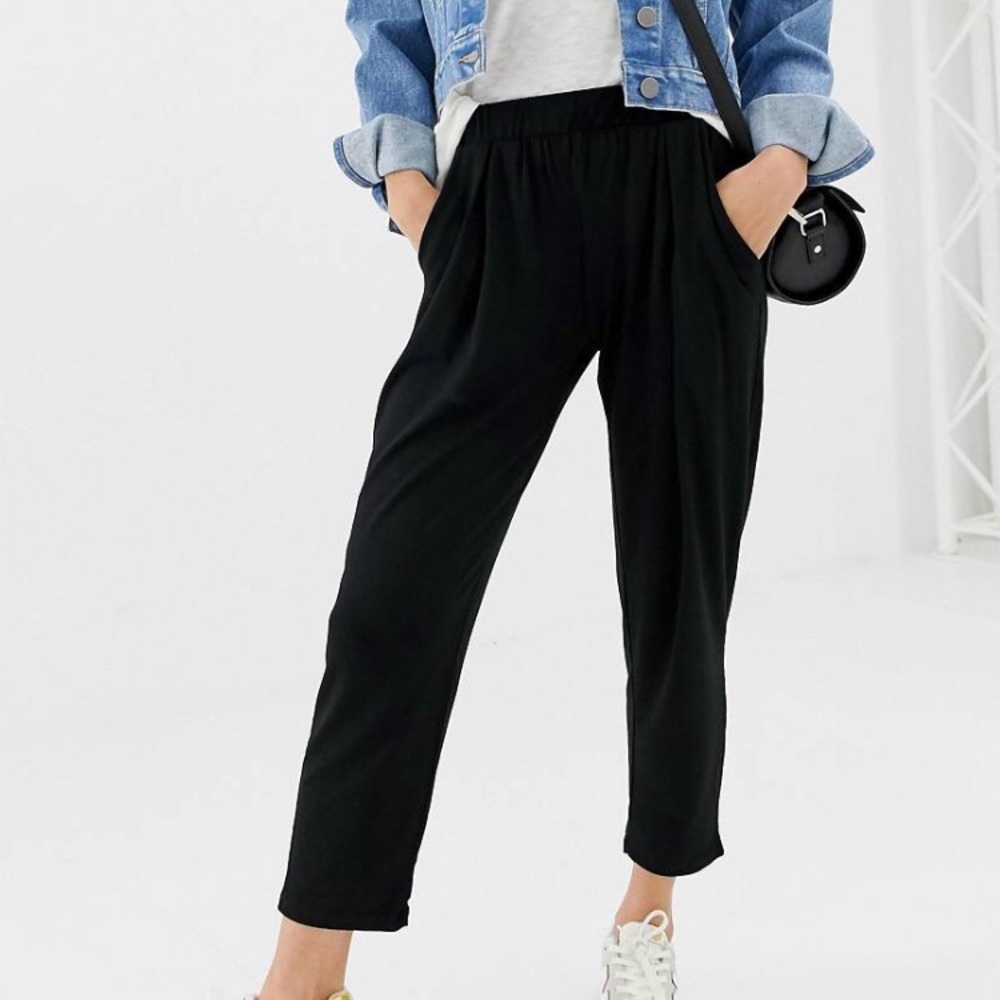 ••BRAND NEW•• Cropped Jersey Pants